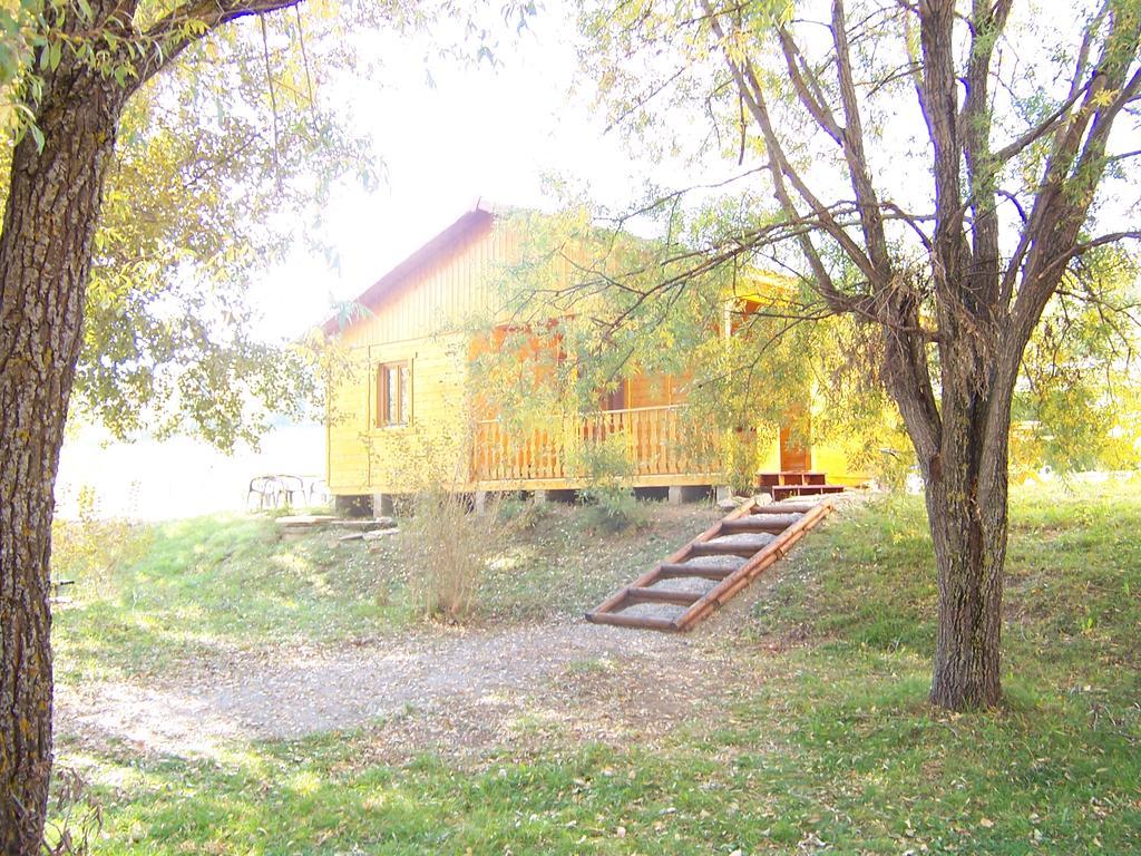 La Freissinouse Camping La Motte Flottante מראה חיצוני תמונה