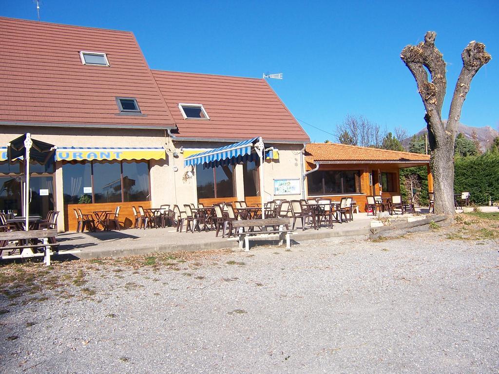 La Freissinouse Camping La Motte Flottante מראה חיצוני תמונה