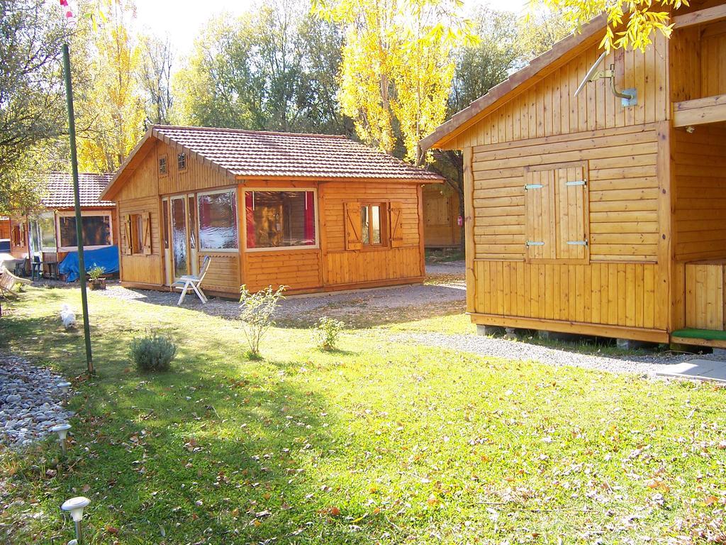 La Freissinouse Camping La Motte Flottante מראה חיצוני תמונה